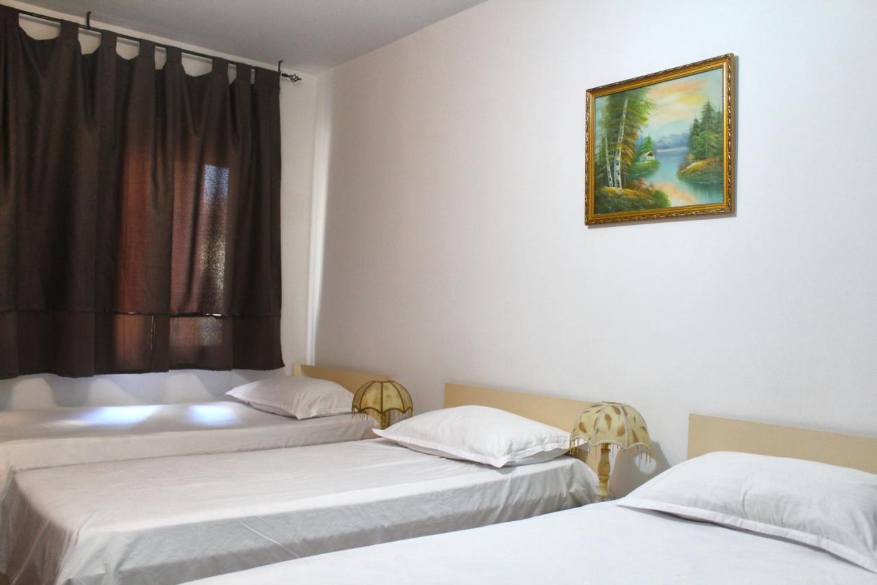 Hotel Kika Prishtinë Ngoại thất bức ảnh