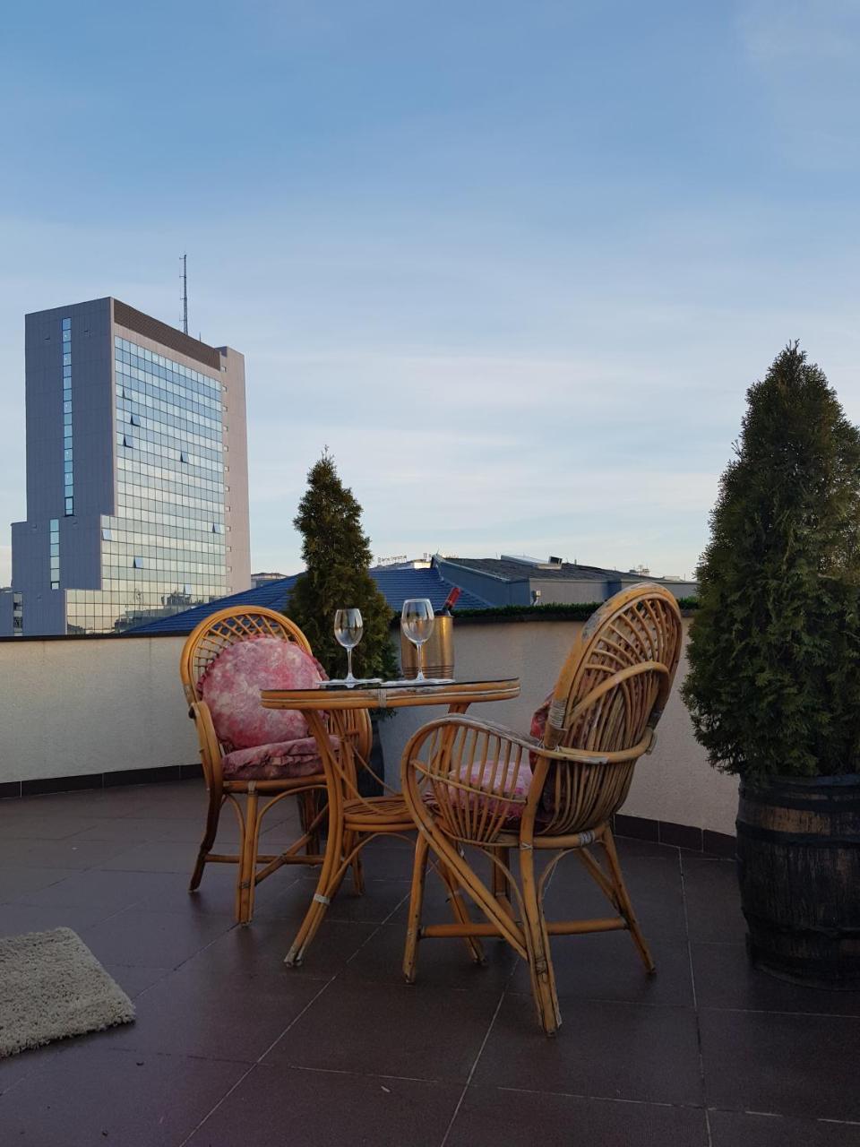 Hotel Kika Prishtinë Ngoại thất bức ảnh